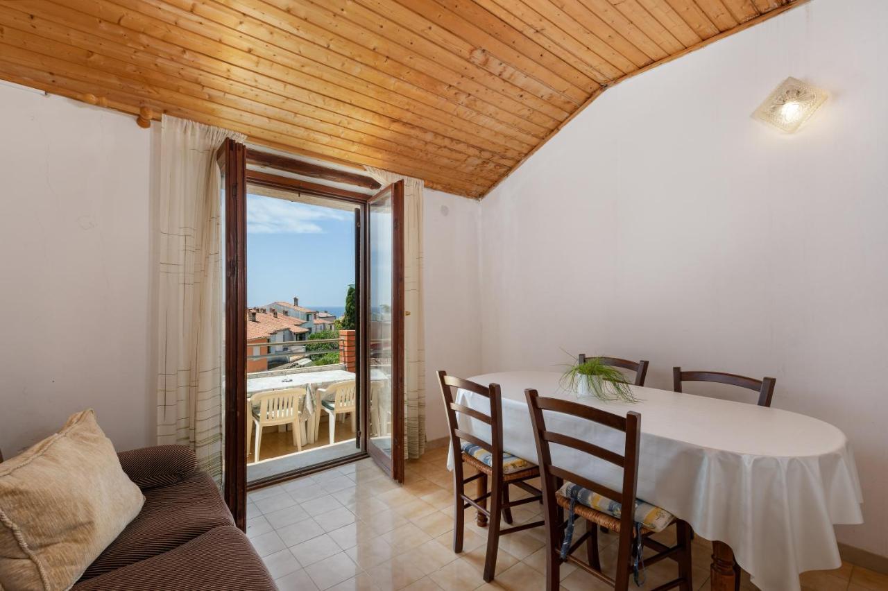 Apartments And Room Pergola Rovinj Exterior foto