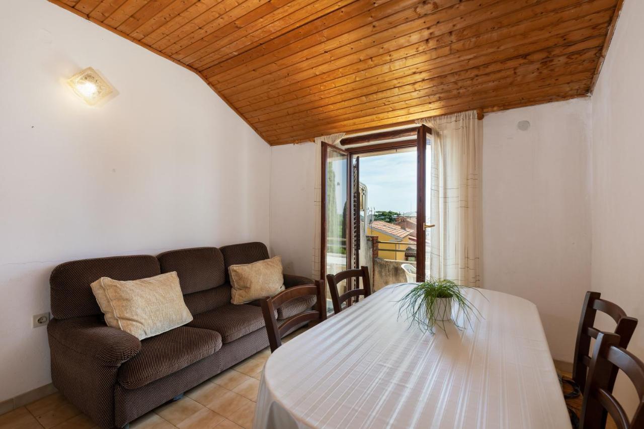 Apartments And Room Pergola Rovinj Exterior foto